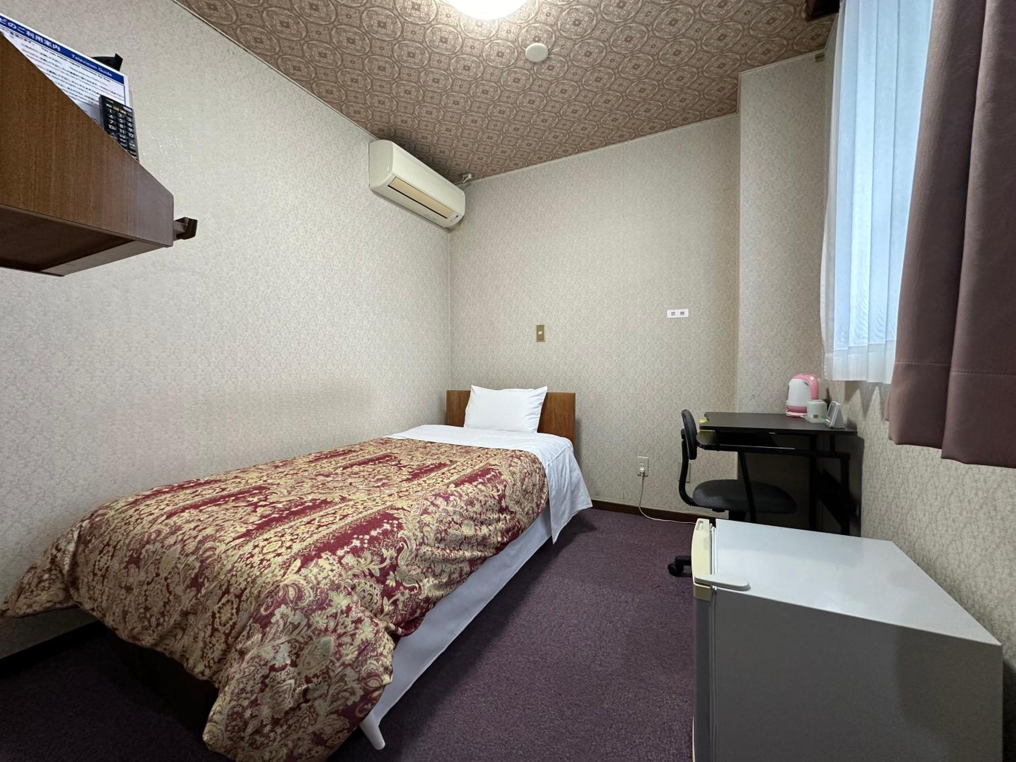 Business Hotel Ishimura Mibu Eksteriør bilde